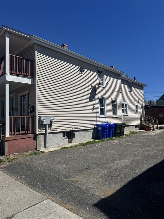 49 Fremont Street Springfield, MA 01105 - Photo 4 of 16