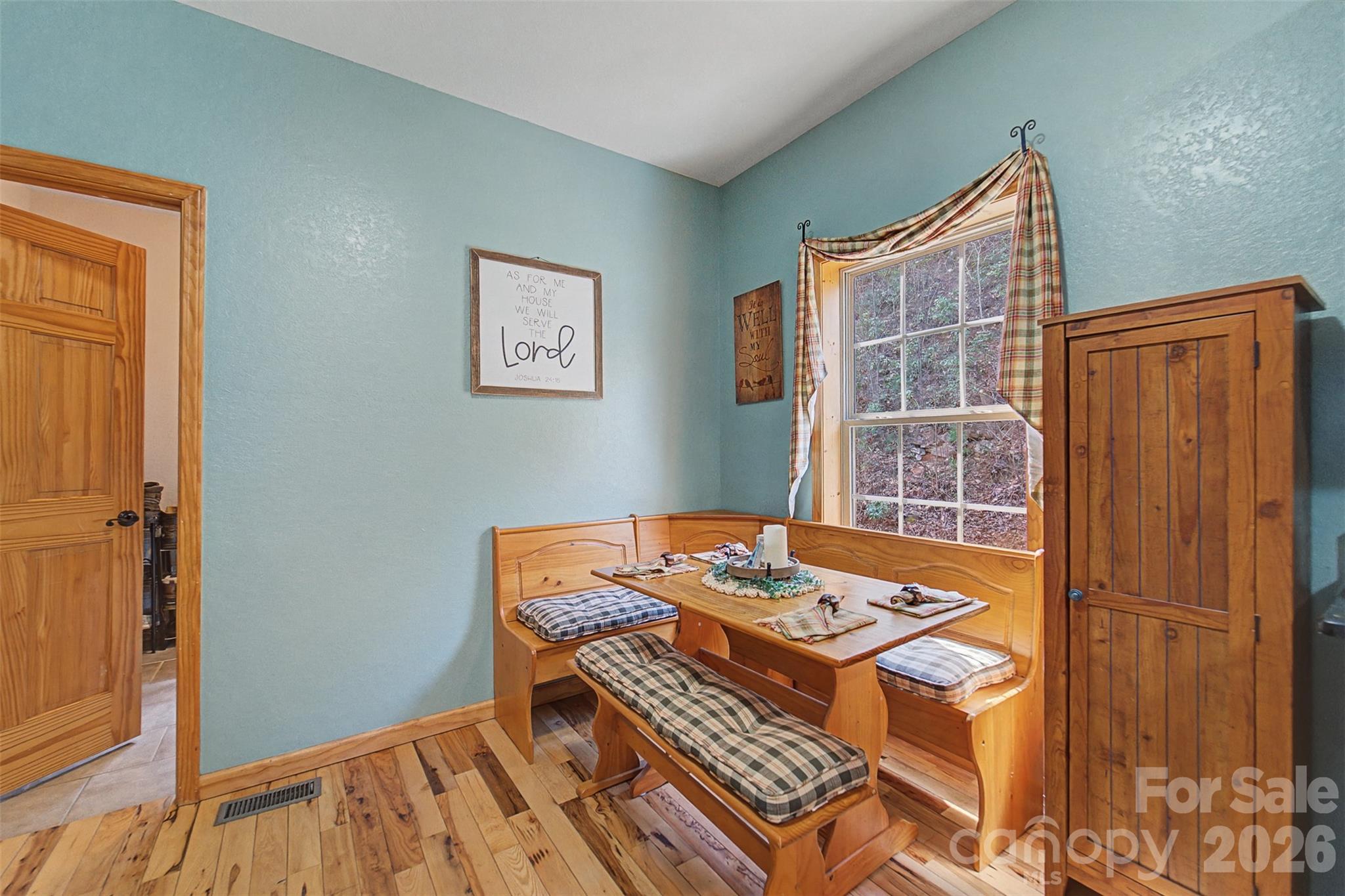 1960 Atoah Road Robbinsville, NC 28771 - Photo 18 of 48 a room with furniture and a window