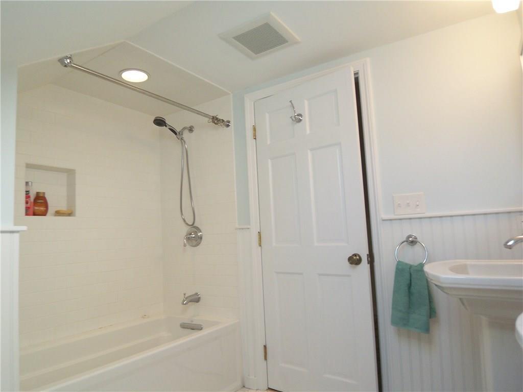 57 Ogunquit Road York, ME 03902 - Photo 23 of 27 Photo