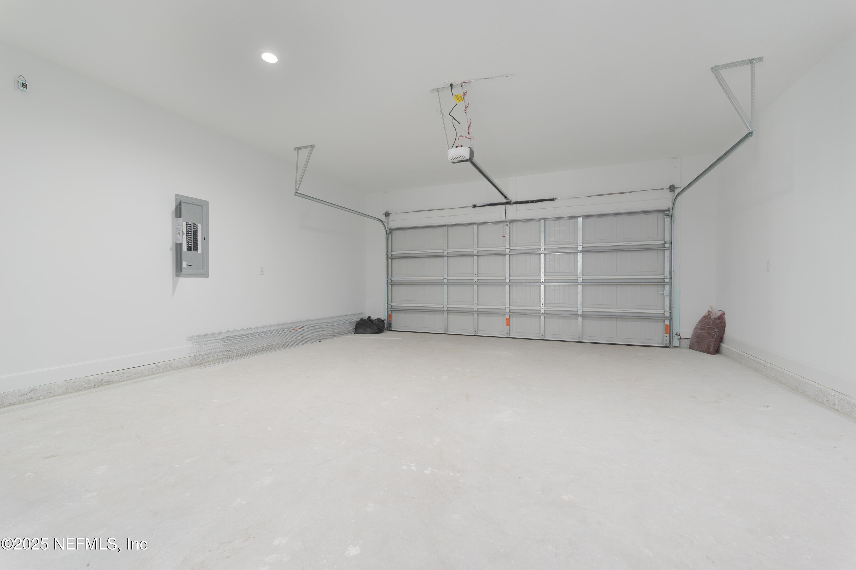 5214 County Road 218 Middleburg, FL 32068 - Photo 25 of 30 a view of an empty garage