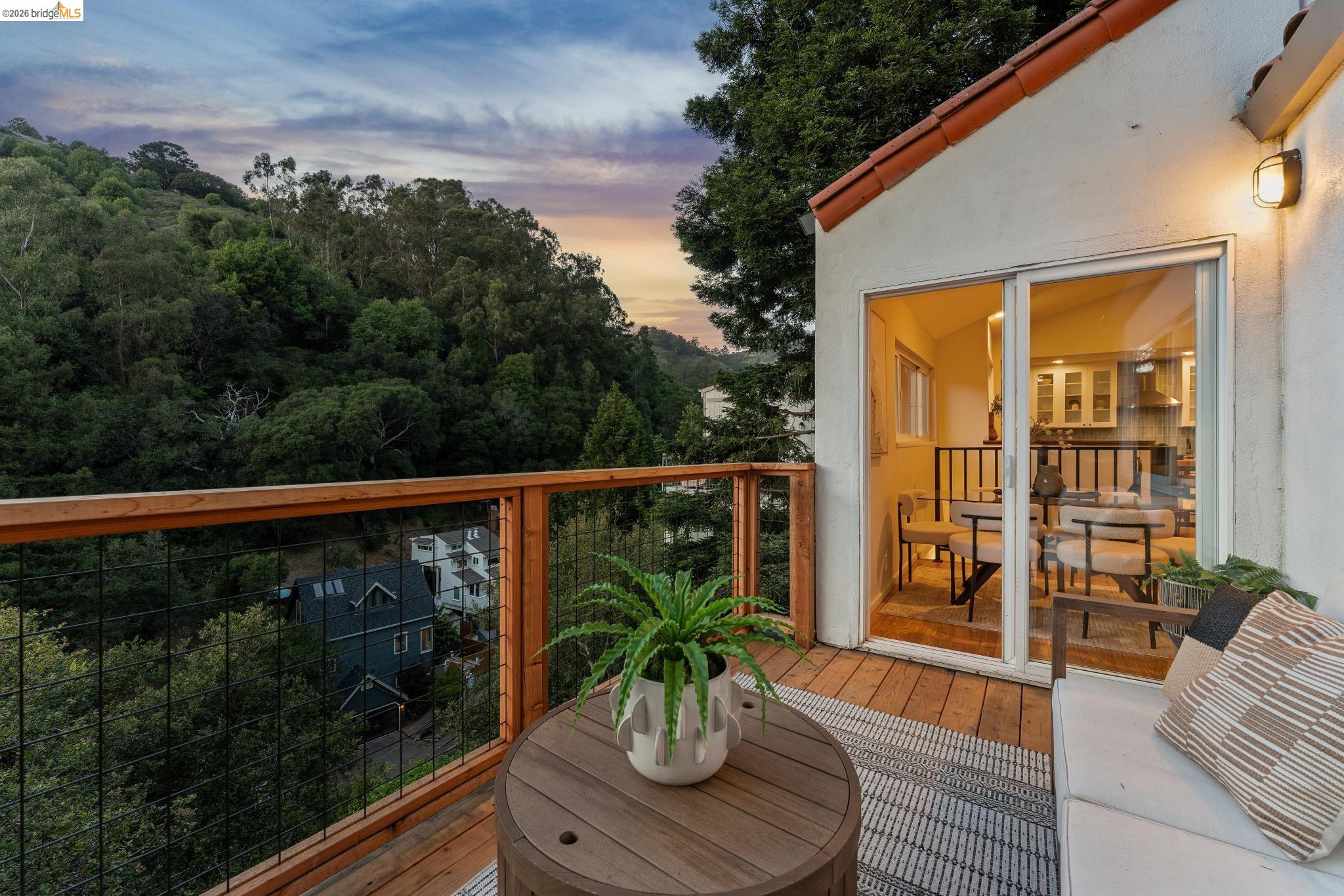 1053 Rispin Drive Berkeley, CA 94705 - Photo 22 of 63