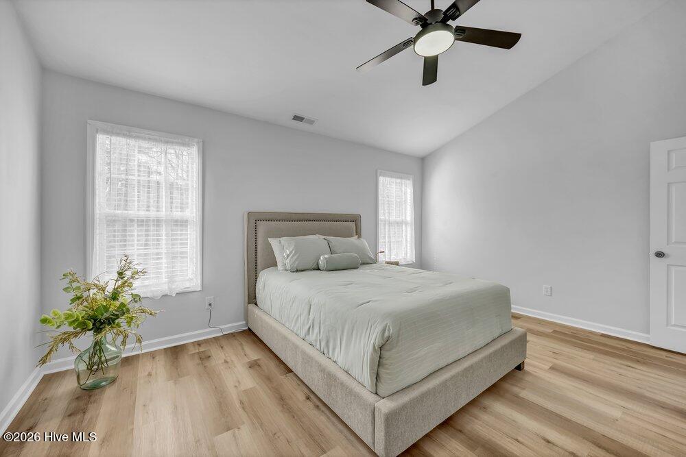 5200 Woods Edge Road Wilmington, NC 28409 - Photo 13 of 39 Primary Bedroom