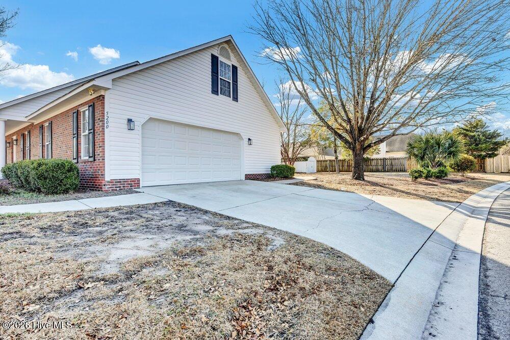 5200 Woods Edge Road Wilmington, NC 28409 - Photo 2 of 39 Garage