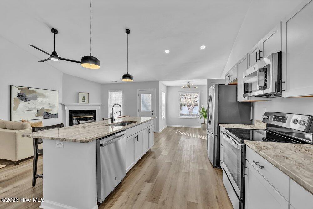 5200 Woods Edge Road Wilmington, NC 28409 - Photo 6 of 39 Kitchen