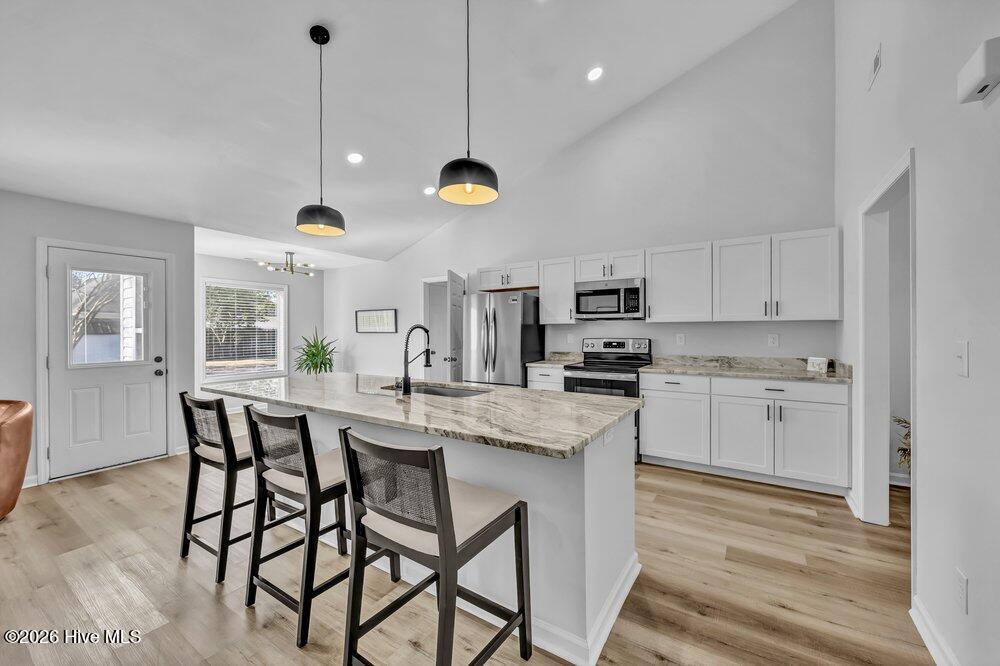 5200 Woods Edge Road Wilmington, NC 28409 - Photo 7 of 39 Kitchen