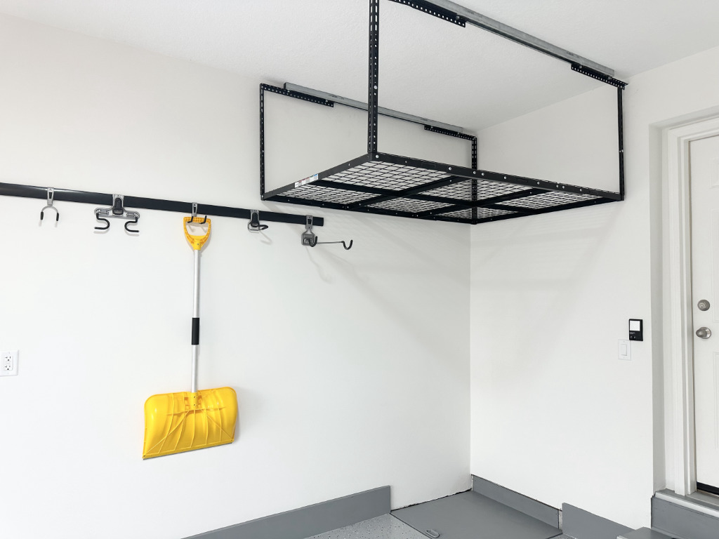 1514 Northfield Meadows Boulevard, Unit 2 Bourbonnais, IL 60914 - Photo 28 of 30 a lamp on a wall in a bathroom