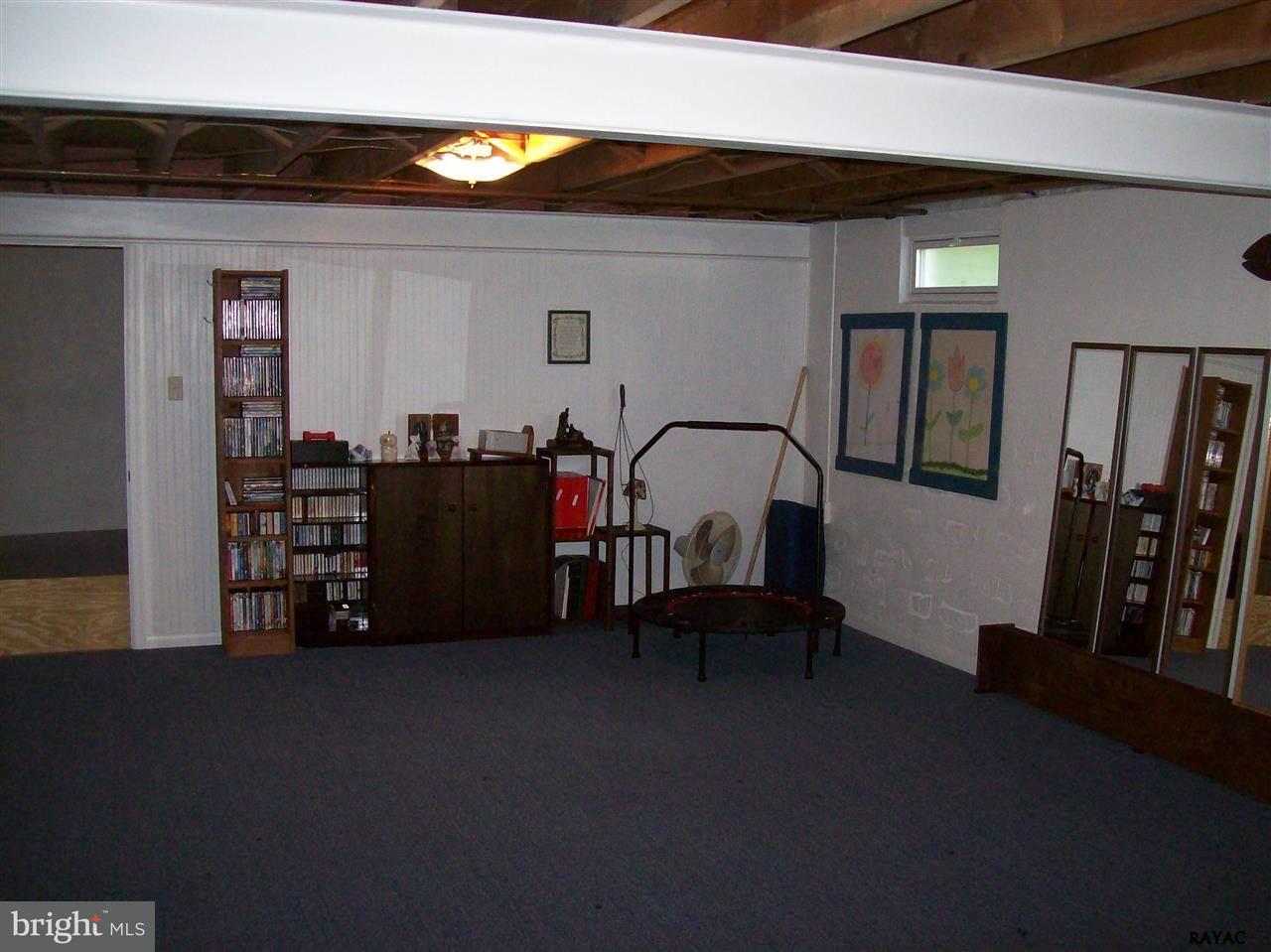 4168 Trowbridge Road York, PA 17402 - Photo 18 of 32 Gallery Image 18