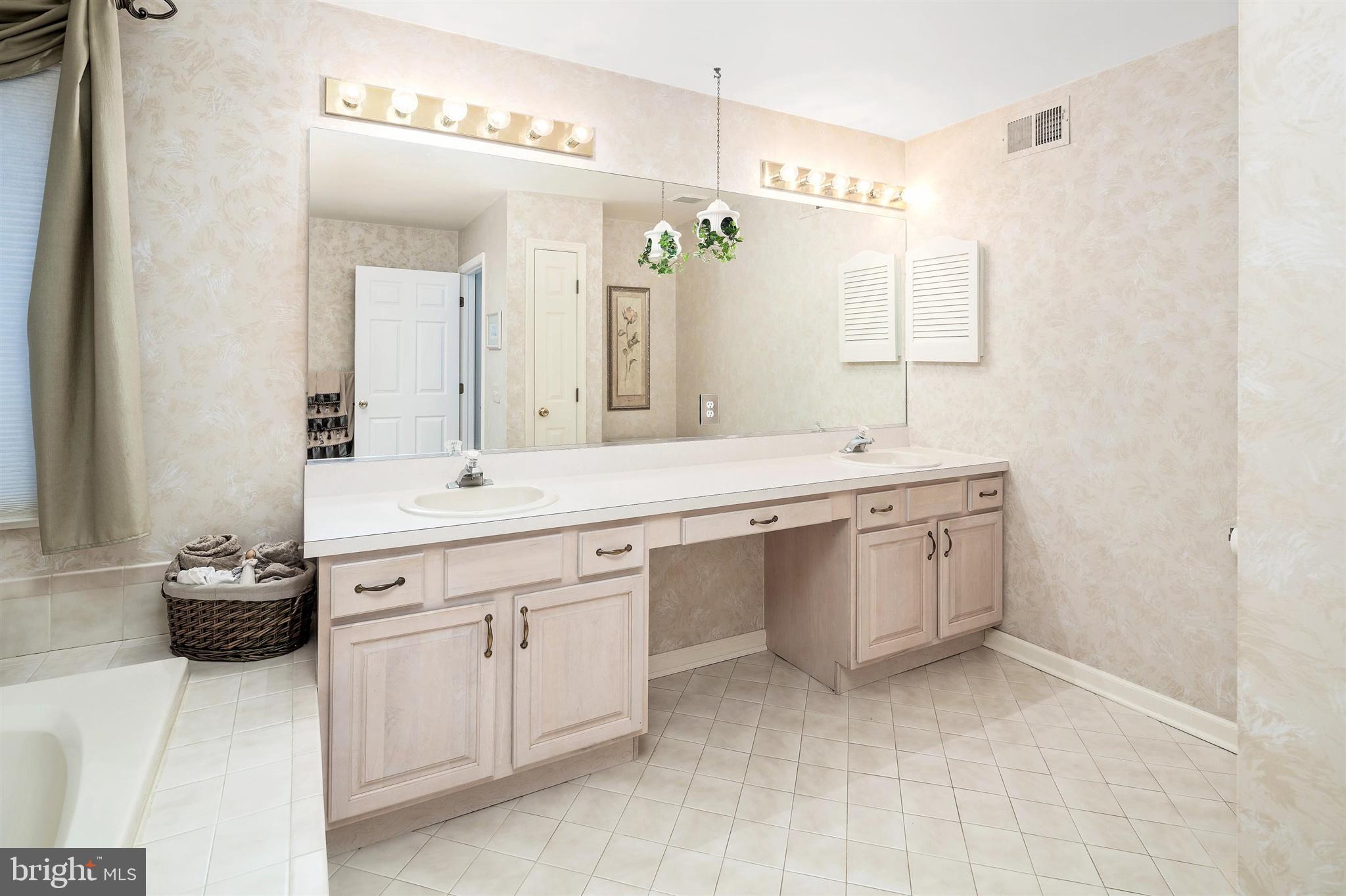 22 John Reading Road Flemington, NJ 08822 - Photo 26 of 38 Gallery Image 26