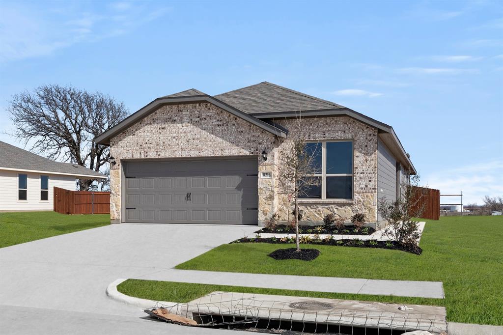 8216 Kingfisher Road Pilot Point, TX 76258 - Photo 2 of 27 02. 8216 Kingfisher - Front (2)