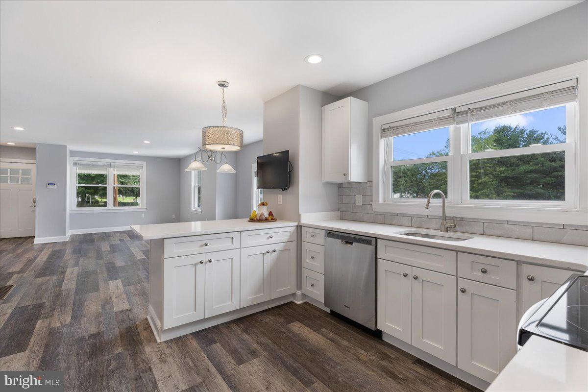 4453 Nottingham Way Hamilton, NJ 08690 - Photo 6 of 26 Kitchen
