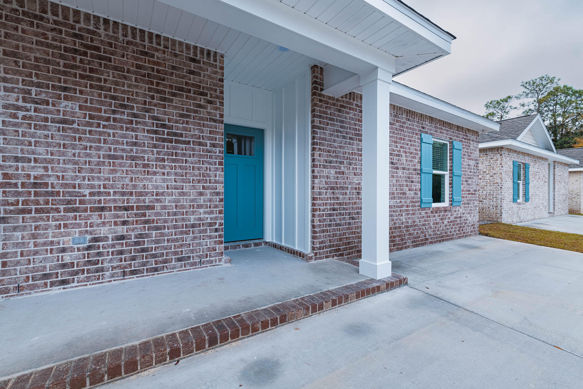 105 Clearing Way Valparaiso, FL 32580 - Photo 25 of 28 a view of front door of house