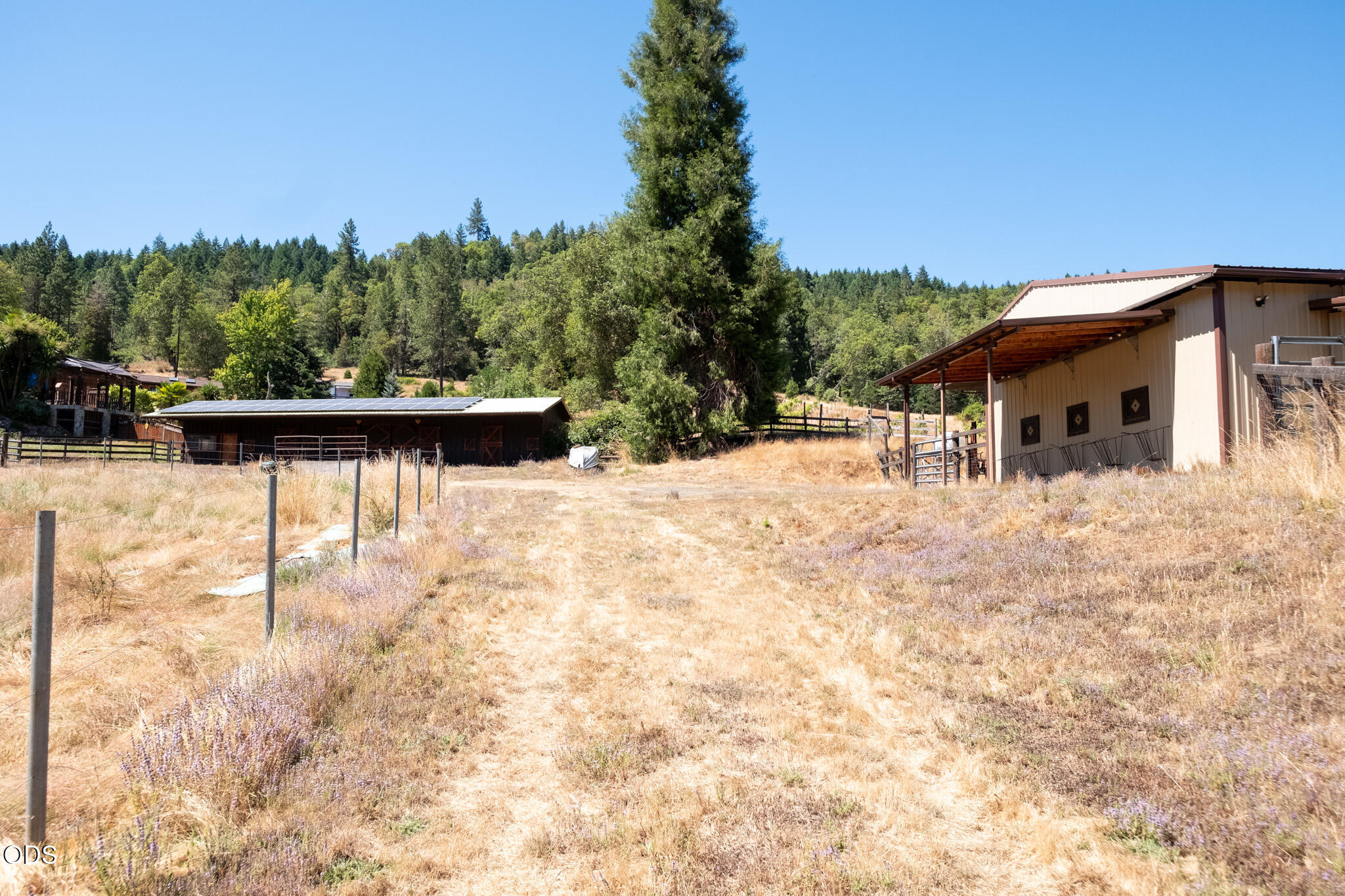 1329 Larson Road Roseburg, OR 97471 - Photo 17 of 65