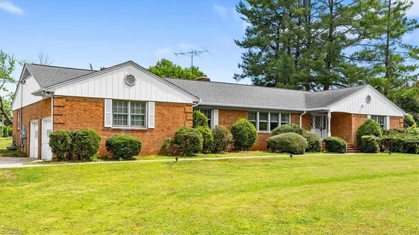 $350,000 | 508 Stage Coach Court, Greensboro, NC 27409