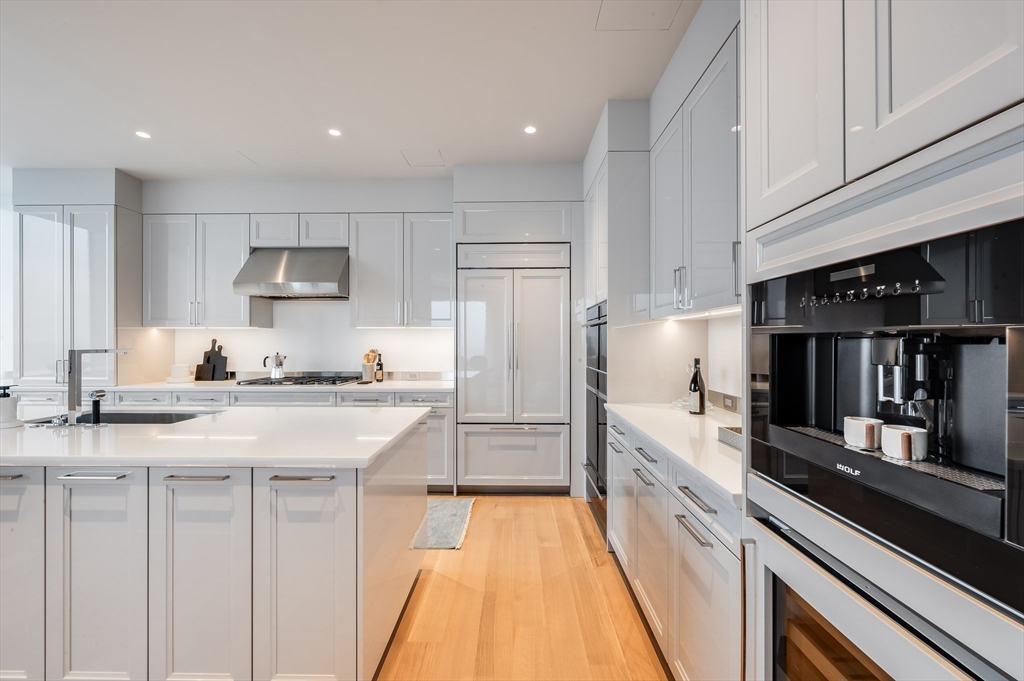 1 Dalton Street, Unit 5401 Boston, MA 02115 - Photo 9 of 25
