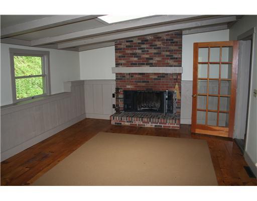 133 Hunt Road Sewickley Hills, PA 15143 - Photo 4 of 16 Den/Family/Great Room.