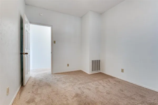 $159,000 | 2101 Count Fleet Drive, Unit 502, Arlington, TX 76011