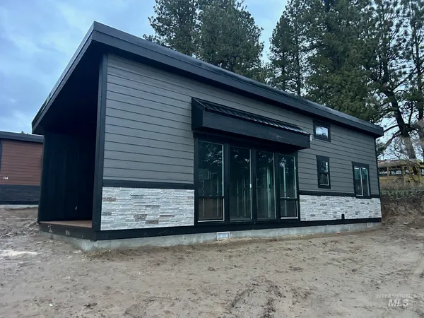 $299,000 | 116 Raven Loop, Cascade, ID 83611