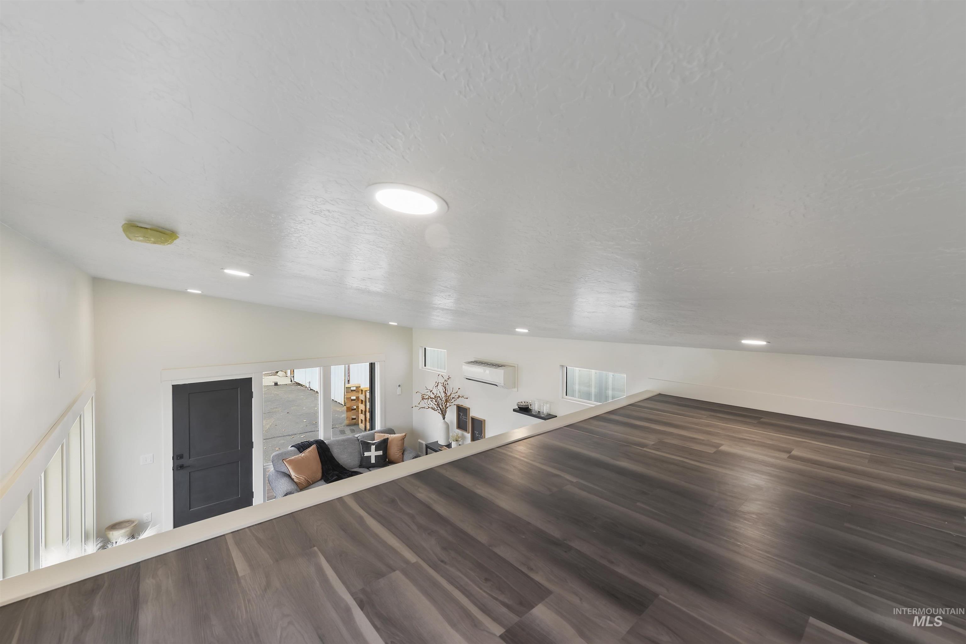 116 Raven Loop Cascade, ID 83611 - Photo 10 of 15