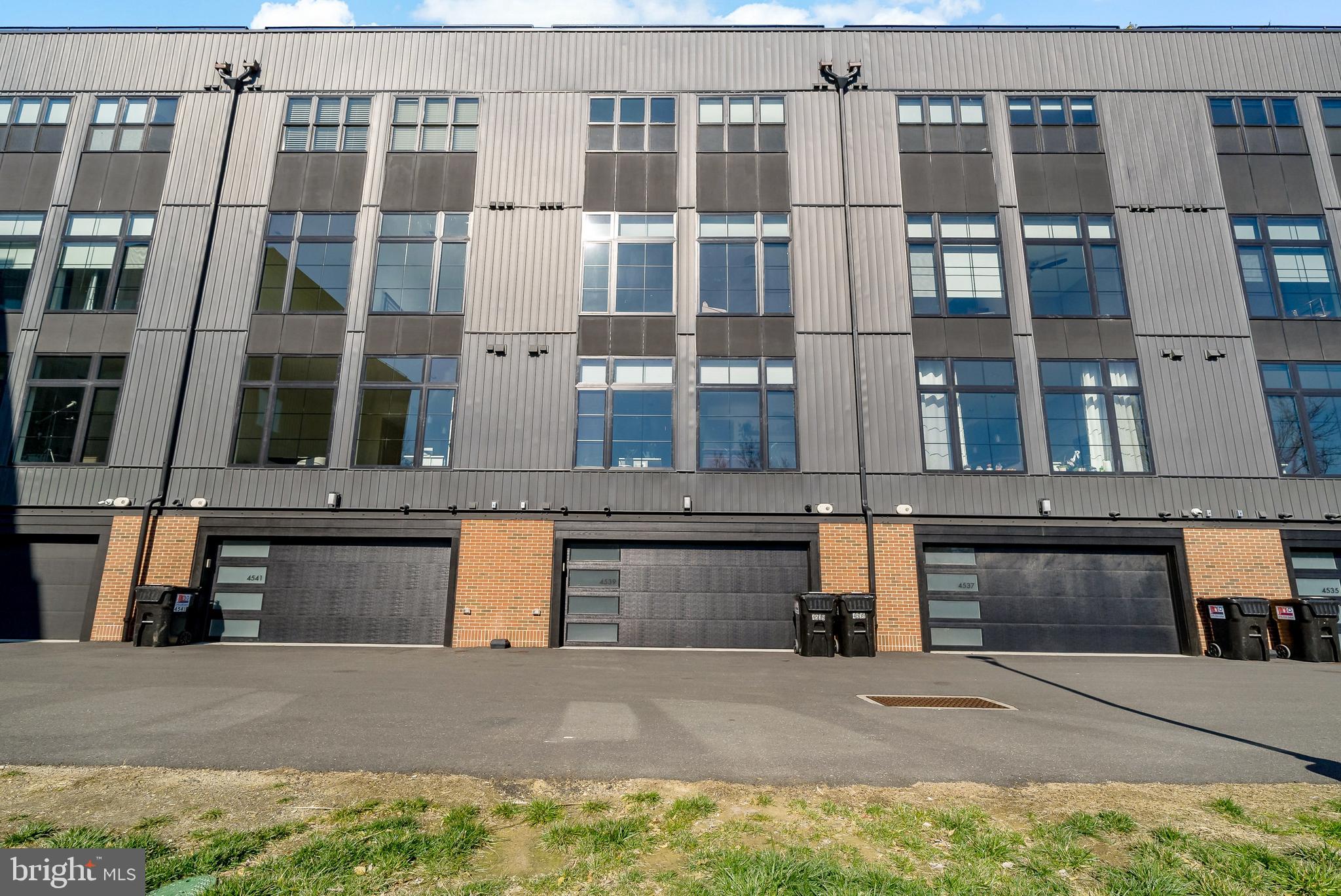 4539 Riverside Way Philadelphia, PA 19127 - Photo 24 of 24