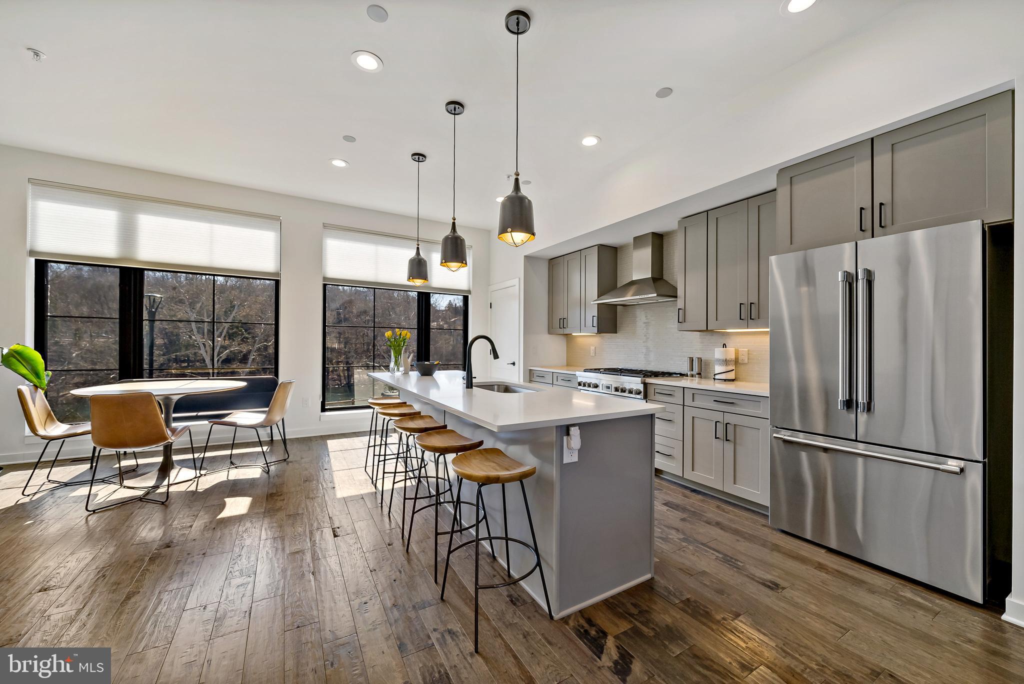 4539 Riverside Way Philadelphia, PA 19127 - Photo 4 of 24