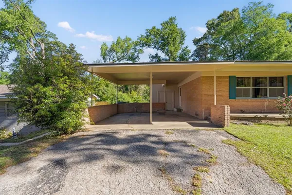 $198,000 | 2800 Tanglewood Drive, Tyler, TX 75701