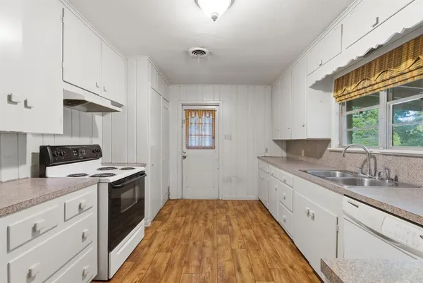 $198,000 | 2800 Tanglewood Drive, Tyler, TX 75701