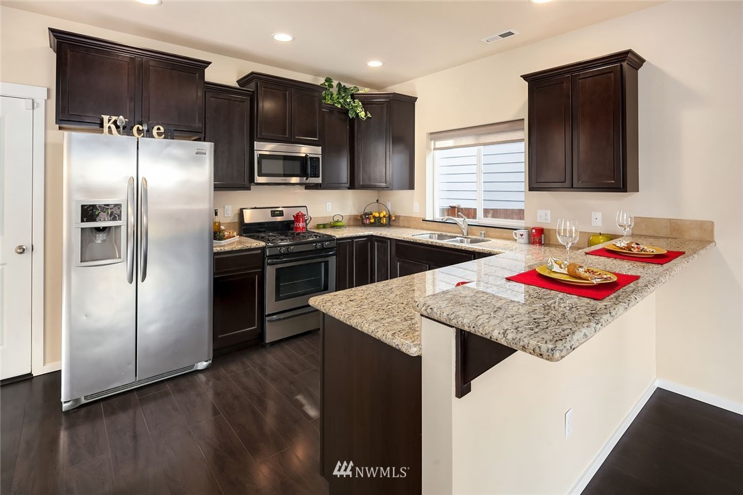 4433 147th Place Southeast Bothell, WA 98012 - Photo 5 of 20