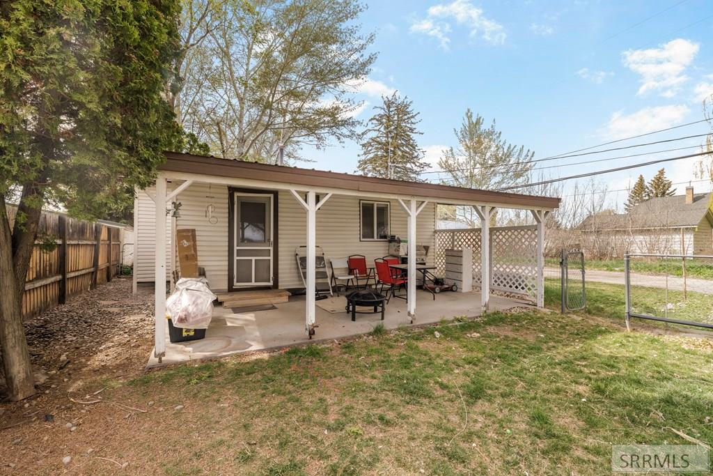 218 Bonham Street Rigby, ID 83442 - Photo 14 of 20