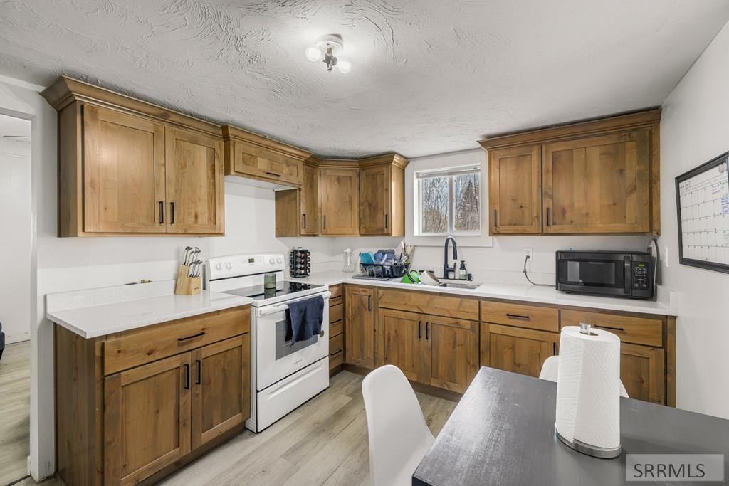 218 Bonham Street Rigby, ID 83442 - Photo 5 of 20