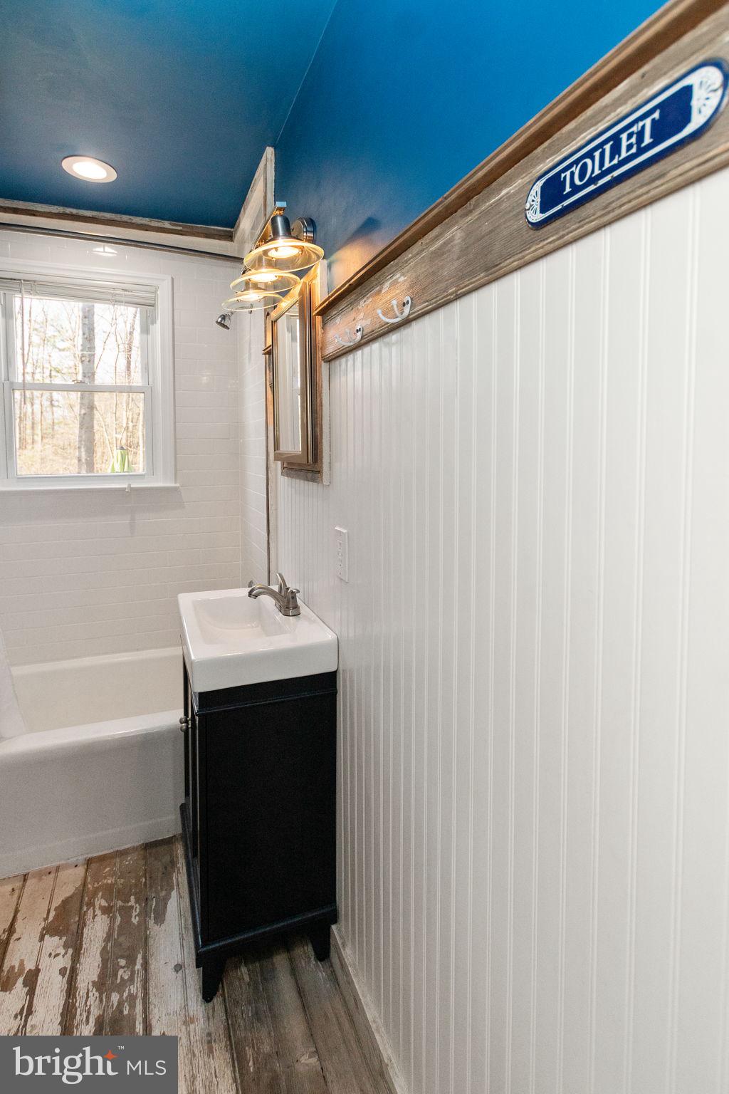 4870 Harrison Road Doylestown, PA 18902 - Photo 33 of 46 1st Floor Full Bathroom