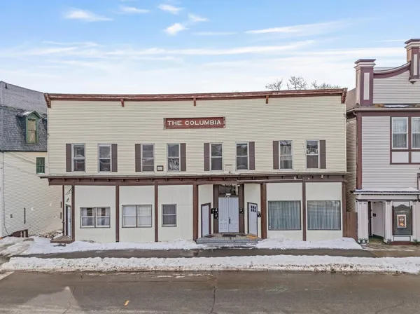 $750,000 | 4 Depot Street, Pittsfield, NH 03263