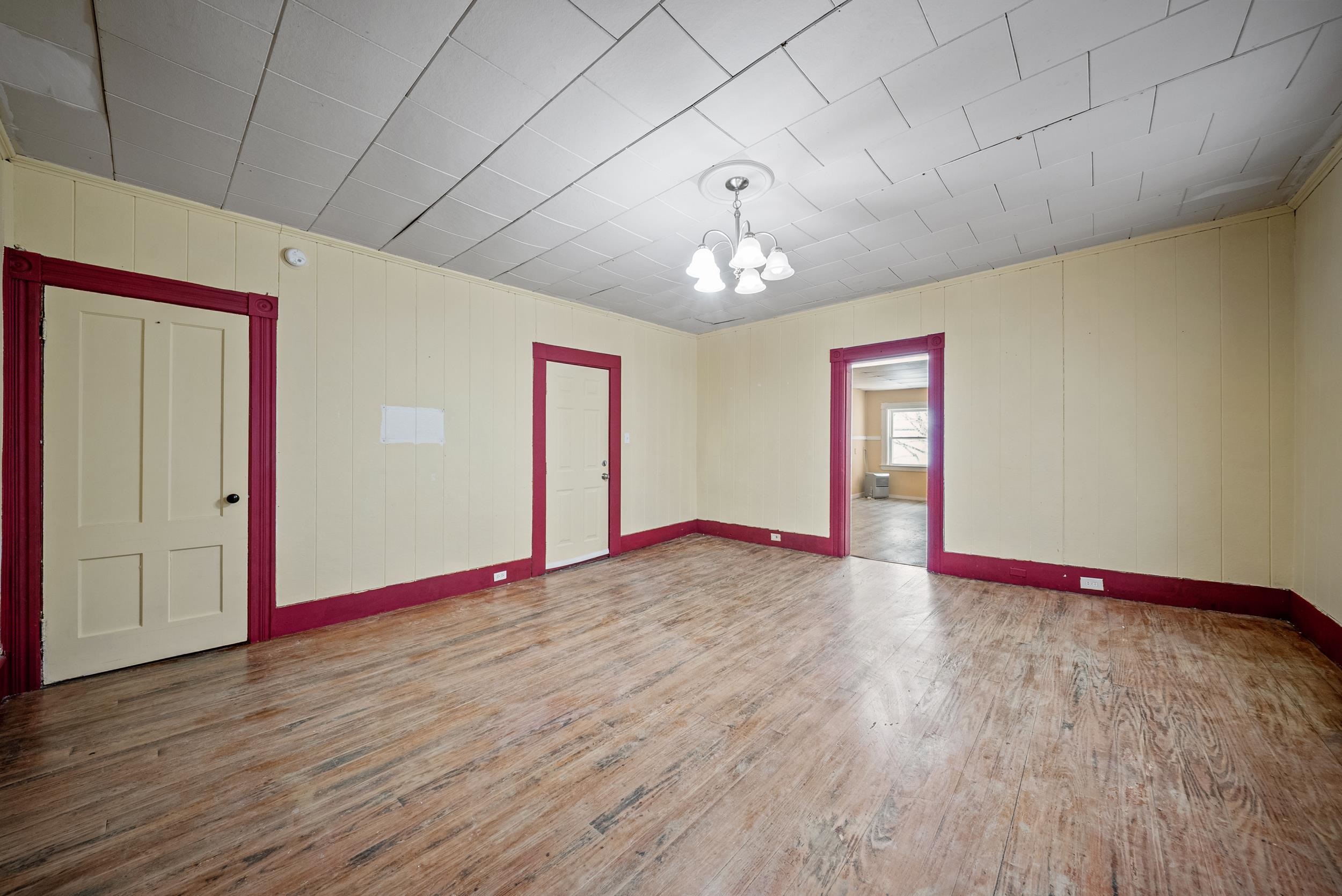 4 Depot Street Pittsfield, NH 03263 - Photo 15 of 34