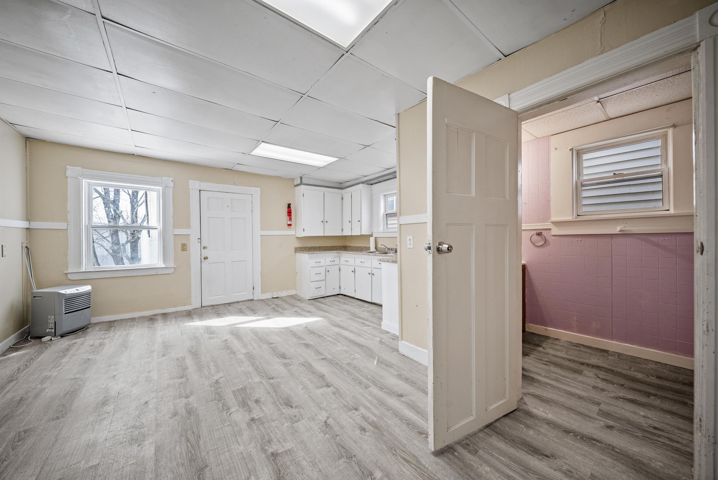 4 Depot Street Pittsfield, NH 03263 - Photo 16 of 34