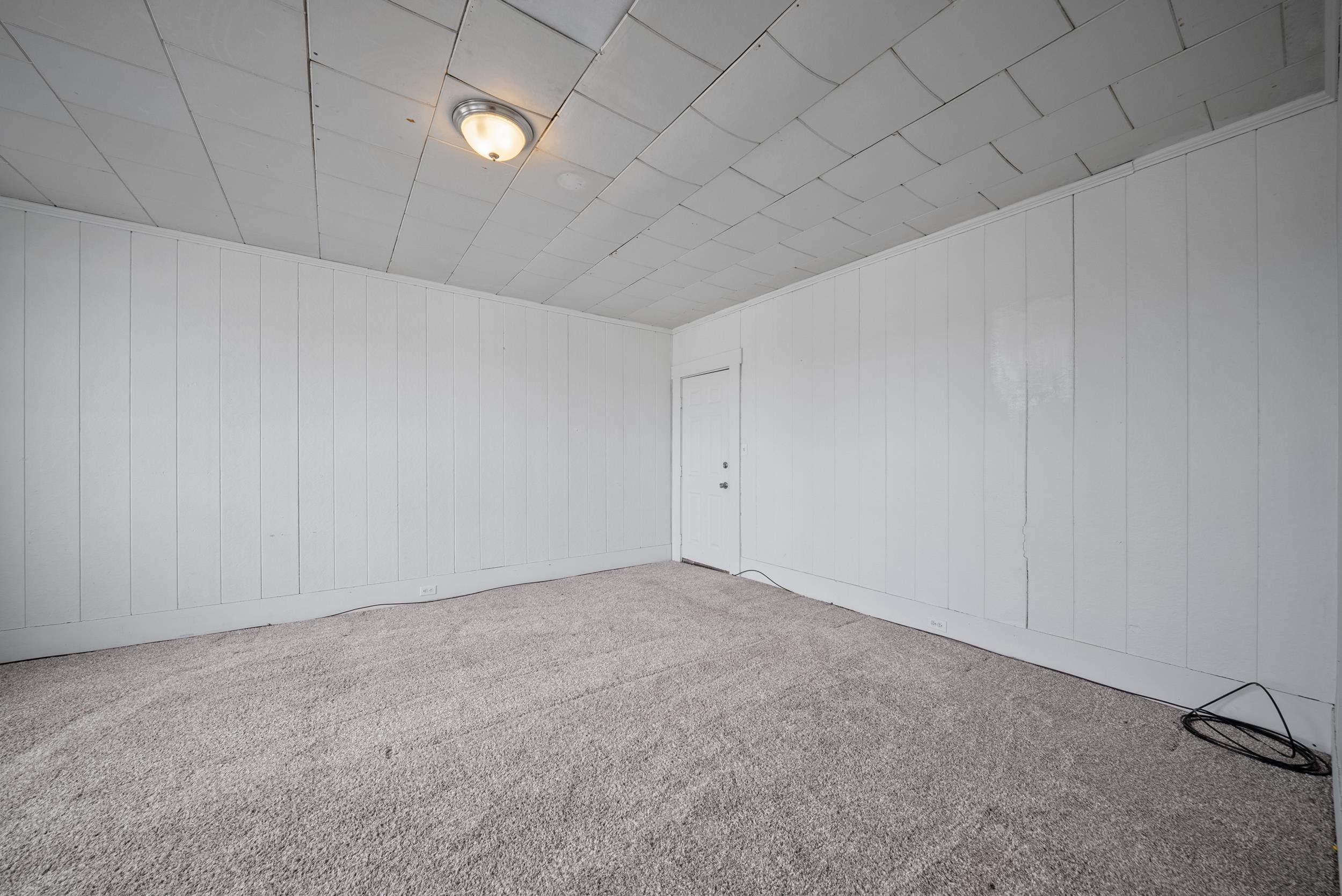 4 Depot Street Pittsfield, NH 03263 - Photo 23 of 34