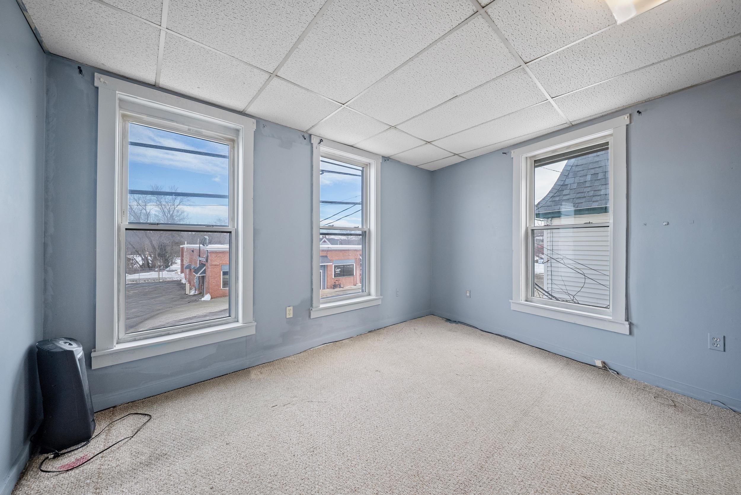 4 Depot Street Pittsfield, NH 03263 - Photo 5 of 34