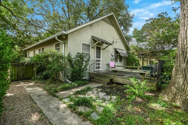 $3,700 | 4108 Avenue F, Austin, TX 78751