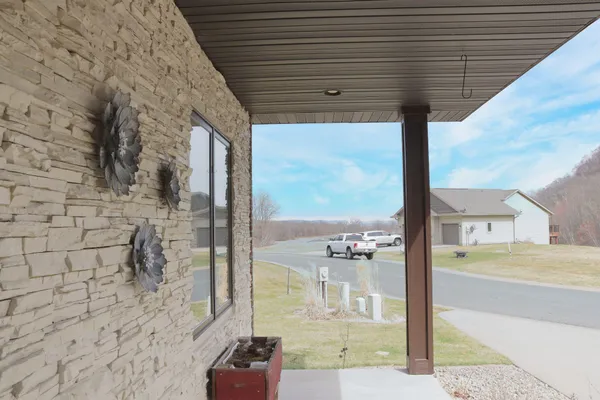 $637,500 | 2760 Oakhurst Drive, Lake City, MN 55041