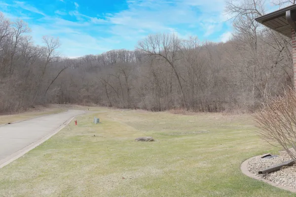 $637,500 | 2760 Oakhurst Drive, Lake City, MN 55041