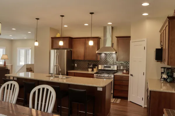 $637,500 | 2760 Oakhurst Drive, Lake City, MN 55041