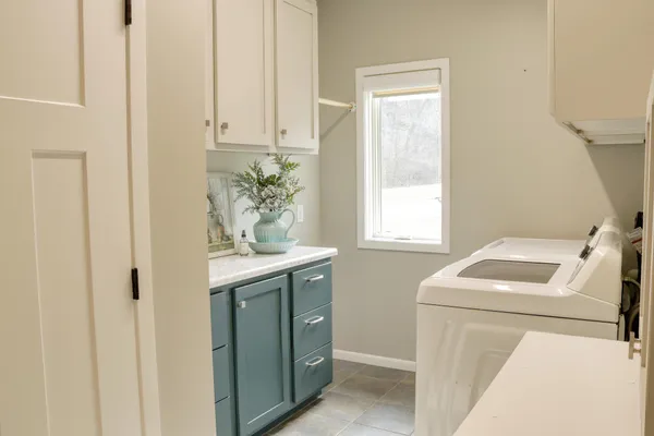 $637,500 | 2760 Oakhurst Drive, Lake City, MN 55041