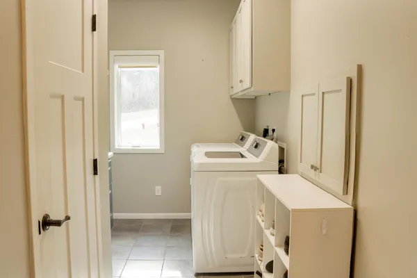 $637,500 | 2760 Oakhurst Drive, Lake City, MN 55041