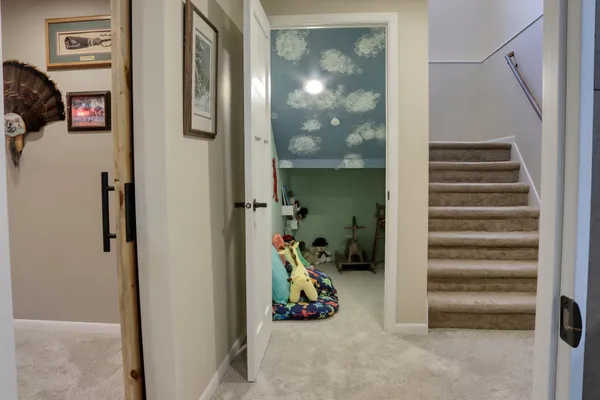 $637,500 | 2760 Oakhurst Drive, Lake City, MN 55041