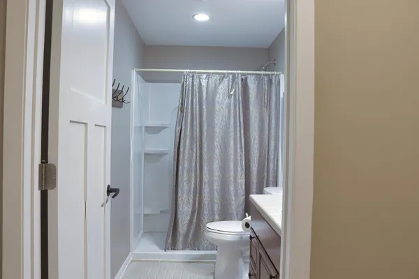 $637,500 | 2760 Oakhurst Drive, Lake City, MN 55041