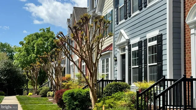 $450,300 | 300 Dixon Street, Unit 202, Easton, MD 21601