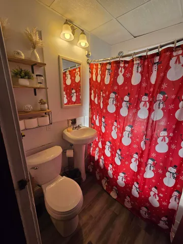 $255,000 | 2200 South 84th Street, West Allis, WI 53219