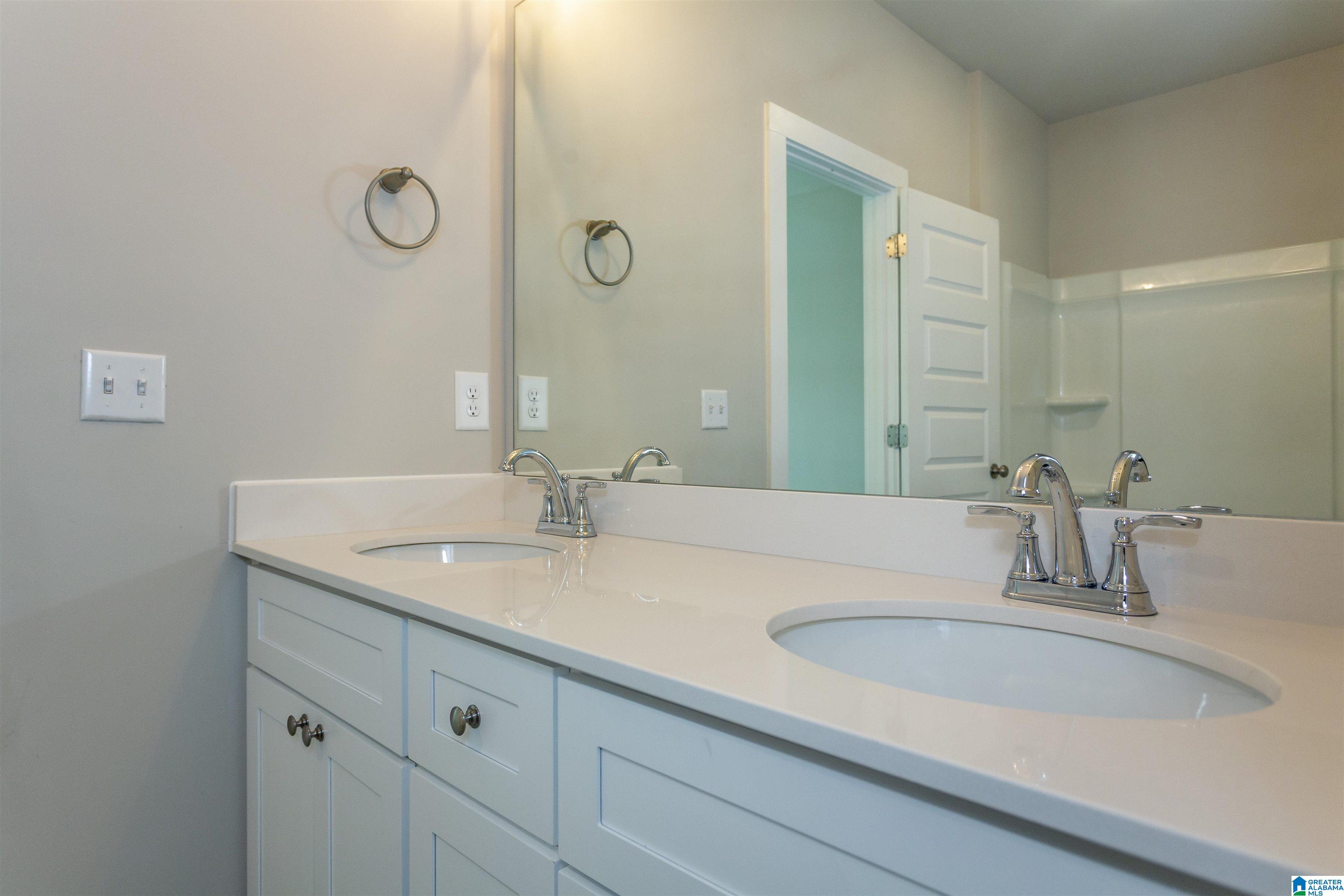 470 Ridgeview Circle Jemison, AL 35085 - Photo 22 of 37