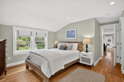 $4,250,000 | 357 Monomoscoy Road, Mashpee, MA 02649