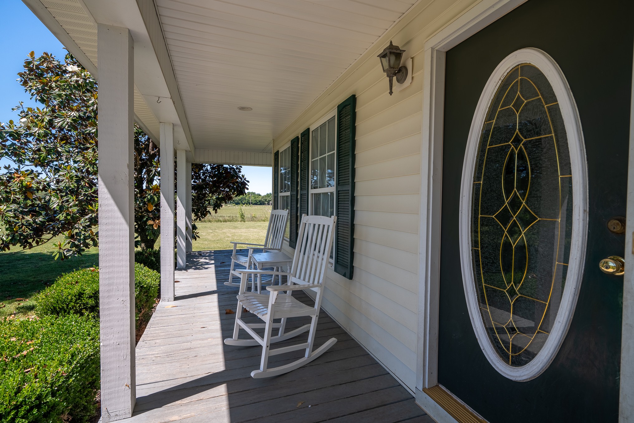 11220 Shelbyville Road Morrison, TN 37357 - Photo 4 of 67 a view of a entryway with furniture and garden