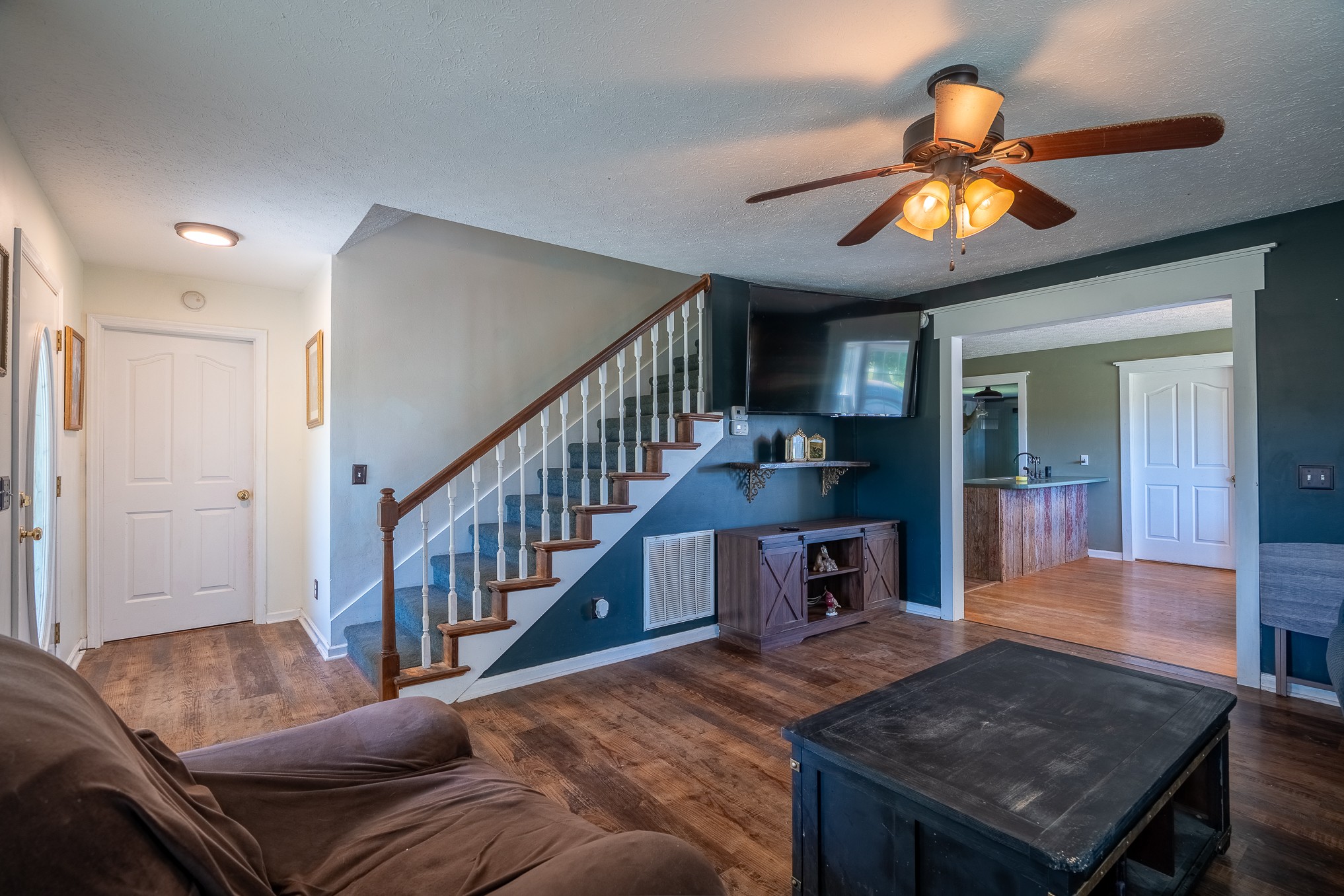 11220 Shelbyville Road Morrison, TN 37357 - Photo 6 of 67 a living room with furniture and a dining table