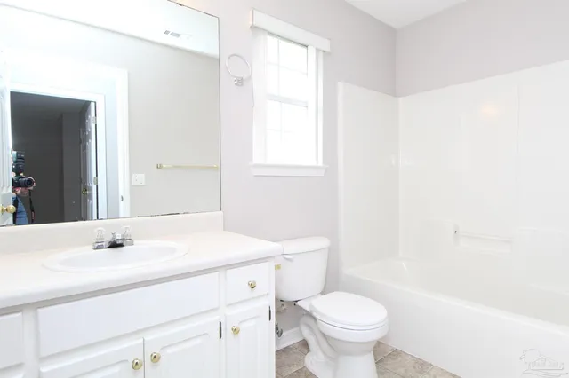 $1,675 | 6234 Cottage Woods Drive, Milton, FL 32570